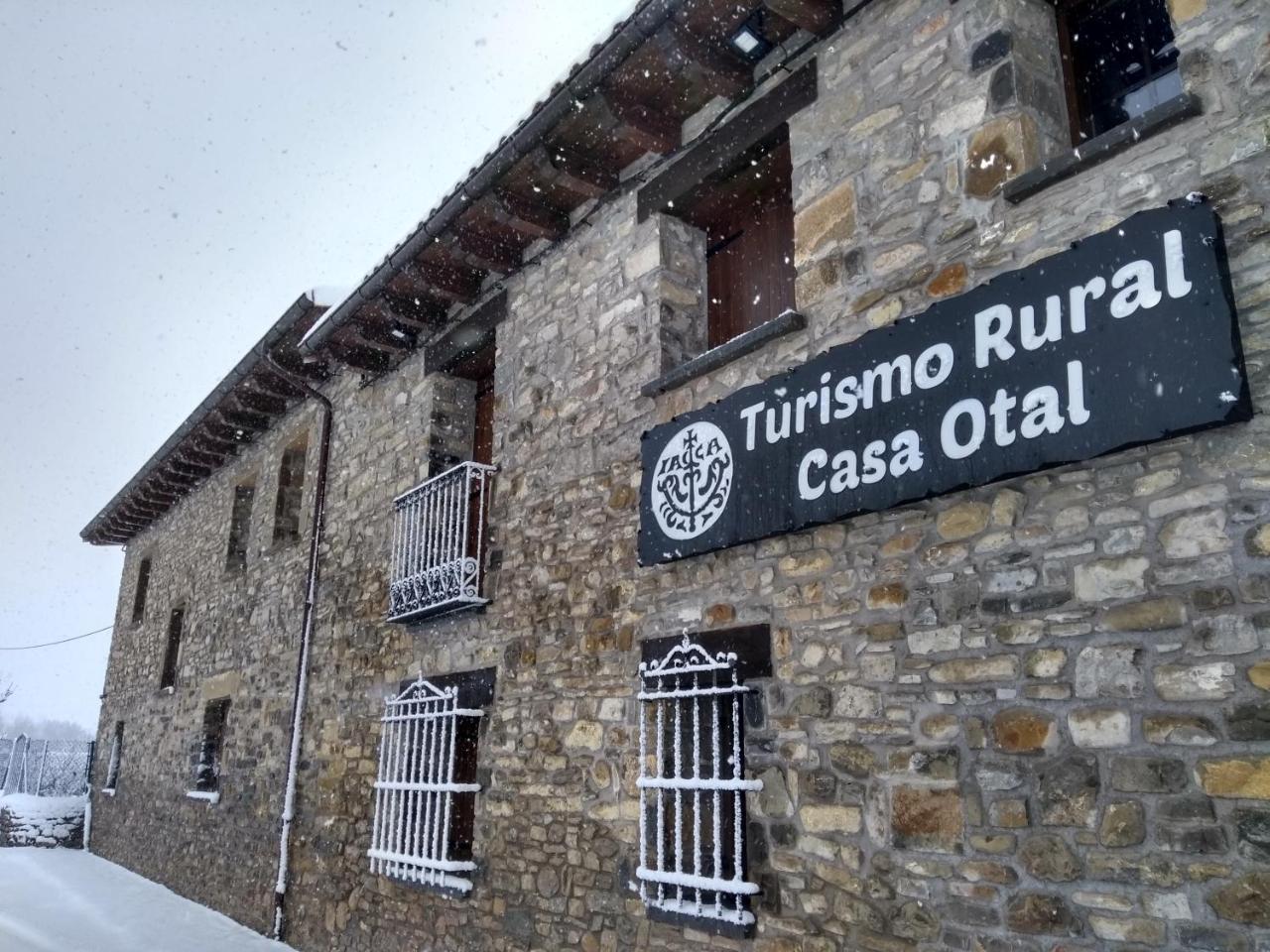 Casa Otal Apartment Jaca Exterior photo